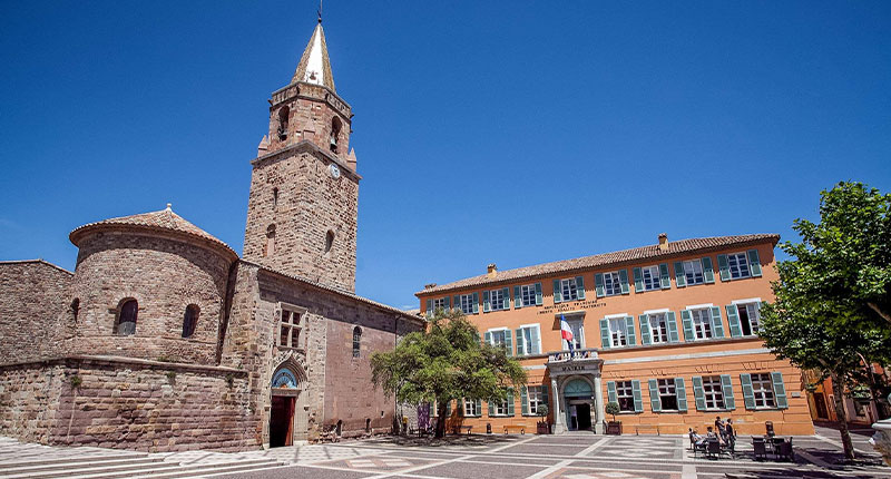 La cathédrale Sainte Léonce