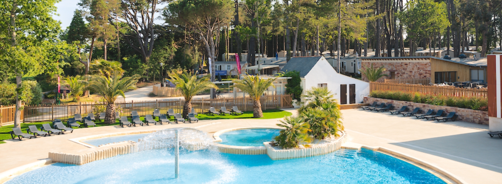 camping france Bois de Bayadene pool