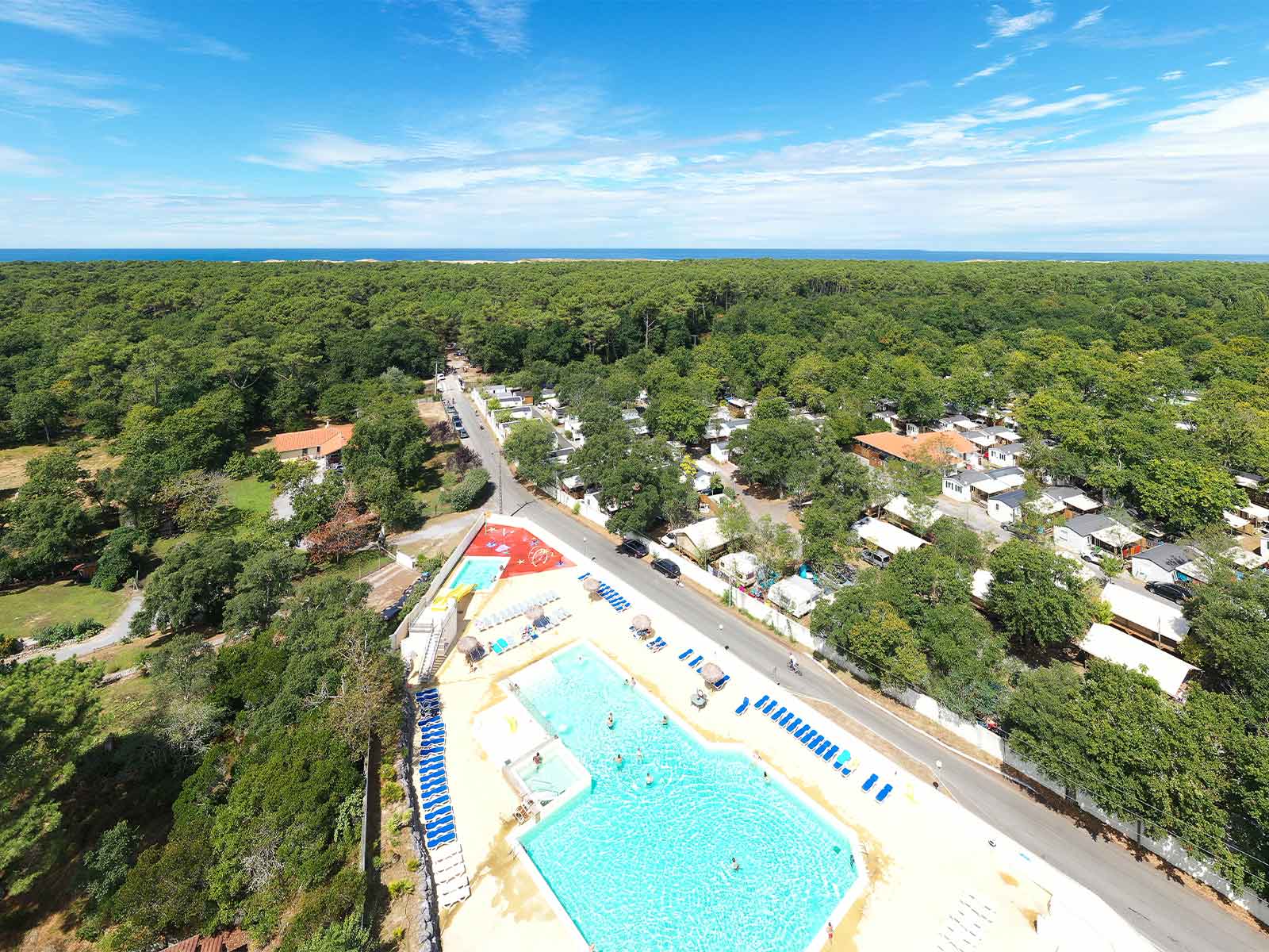 La magnifique vue aérienne du camping Siblu Villages La Pointe