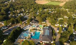 La magnifique vue aérienne du camping Siblu Villages Domaine de Kerlann