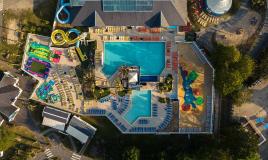 Le sublime complexe aquatique du camping Siblu Villages Domaine de Kerlann