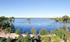 La magnifique vue aérienne du camping Siblu Villages Le Lac à Mimizan 2