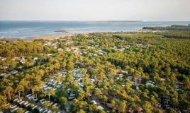 La magnifique vue aérienne du camping Siblu Villages Les Embruns 2