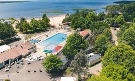 La magnifique vue aérienne du camping Siblu Villages Le Pipiou 1