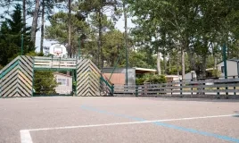 Terrain multisport du camping Siblu Villages Les Embruns