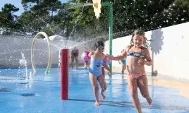 La splashzone au camping Siblu Villages Les Embruns