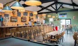Espace restauration au camping Siblu Villages Les Embruns