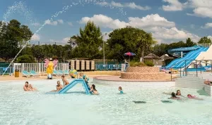 Piscine du camping de la Réserve