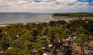 La magnifique vue aérienne du camping Siblu Villages Les Viviers 1