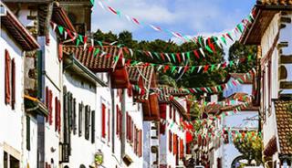 Faire le tour des petits villages basques