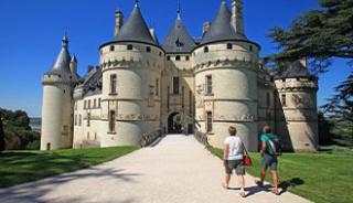 Le château de Chaumont et sa ville historique