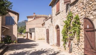 Explorer les villages provençaux