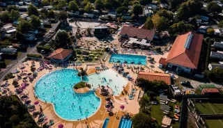 Piscine à la Réserve Camping Siblu Villages