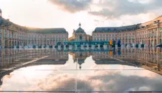 guide tourisme gironde place bourse