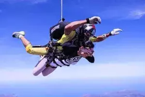 guide tourisme gironde parachute