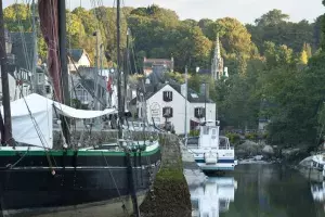 Locronan tourisme Finistère