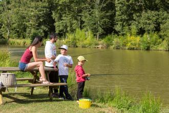 Vivre sa passion en famille la pêche en vacances au camping