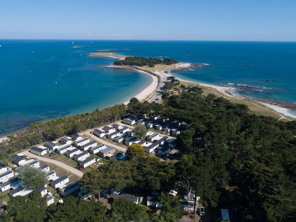 La magnifique vue aérienne du camping Siblu Villages Le Conguel 1