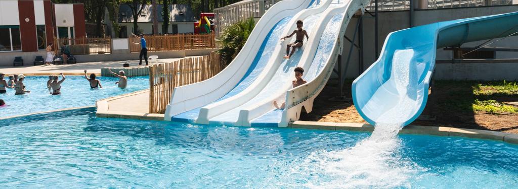 Le complexe aquatique du camping Siblu Villages Bois de Bayadène 3