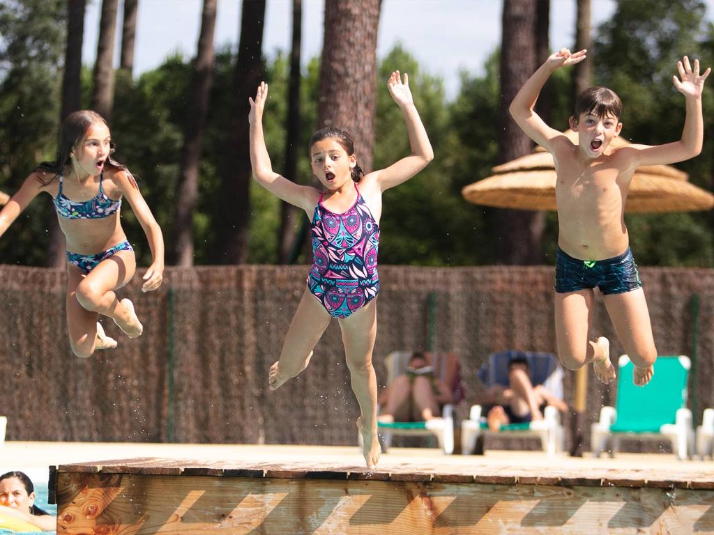 Le sublime complexe aquatique du camping Siblu Villages Le Lac à Mimizan 3