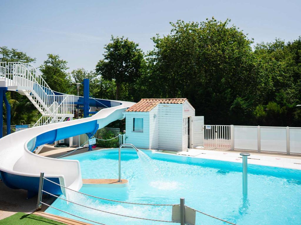 Le sublime complexe aquatique du camping Siblu Villages Domaine de Soulac 3