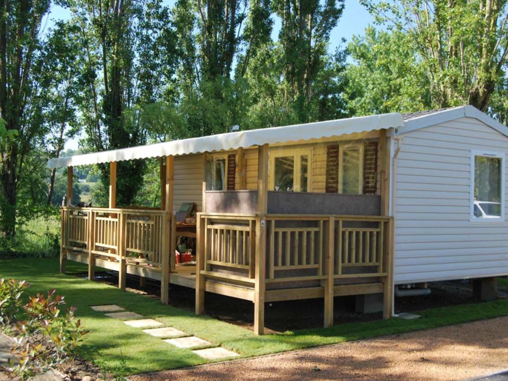 Les magnifiques mobilhomes du camping Siblu Villages Les Rives de Condrieu 1