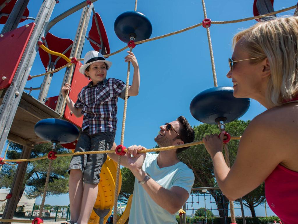 Les parfaites activités à faire en famille au camping Siblu Villages Le Lac des Rêves 5