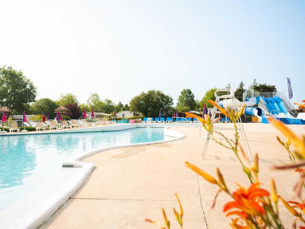 Le sublime complexe aquatique du camping Siblu Villages Domaine de Dugny 1