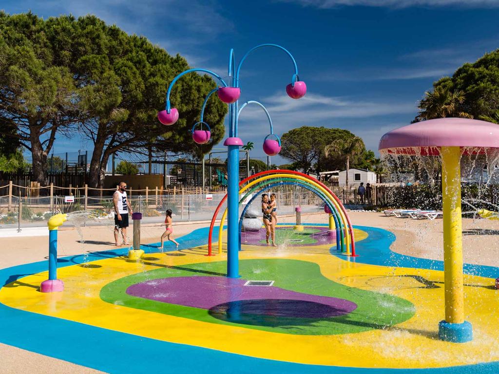 Le sublime complexe aquatique du camping Siblu Villages Mar Estang 2