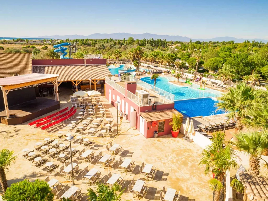 La scène extérieure pour les spectacles au camping Siblu Le Marisol