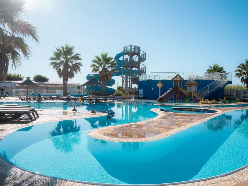 L'espace aquatique du camping Siblu Le Marisol