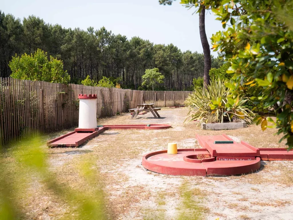 Mini Golf au camping Siblu Villages Les Embruns