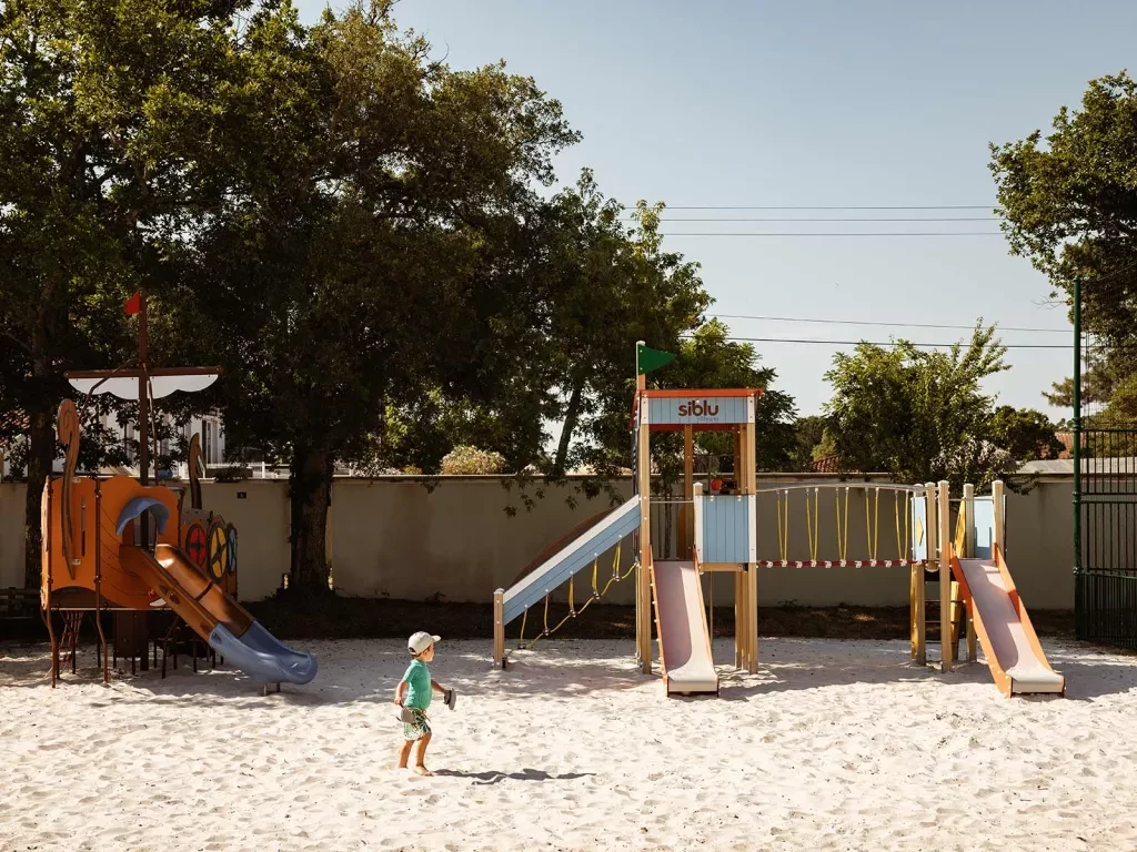 Jeux enfants camping capbreton