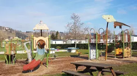 Les sublimes infrastructures du camping Siblu Villages Les Rives de Condrieu 3