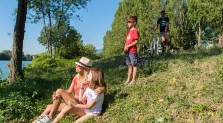 Les parfaites activités à faire en famille au camping Siblu Villages Les Rives de Condrieu 1
