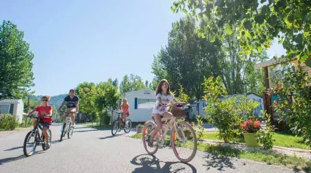 Les parfaites activités à faire en famille au camping Siblu Villages Les Rives de Condrieu 3