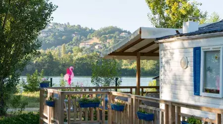 Les magnifiques mobilhomes du camping Siblu Villages Les Rives de Condrieu 2