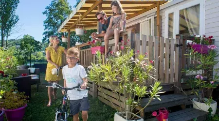 Les magnifiques mobilhomes du camping Siblu Villages Les Rives de Condrieu 3