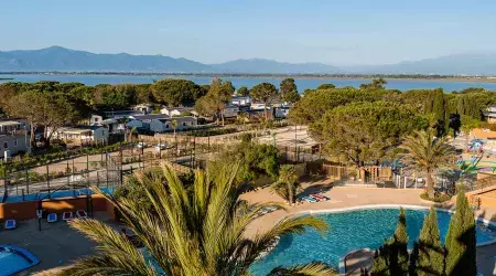 La magnifique vue aérienne du camping Siblu Villages Mar Estang 
