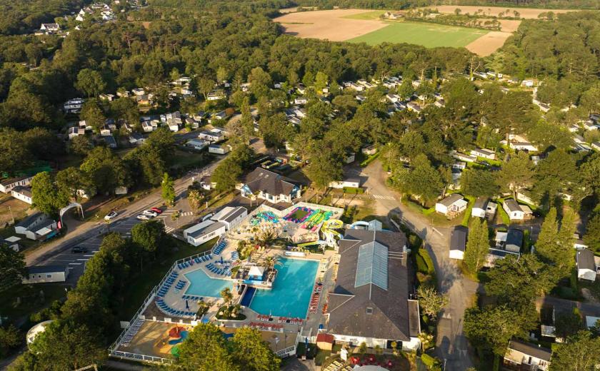 La magnifique vue aérienne du camping Siblu Villages Domaine de Kerlann