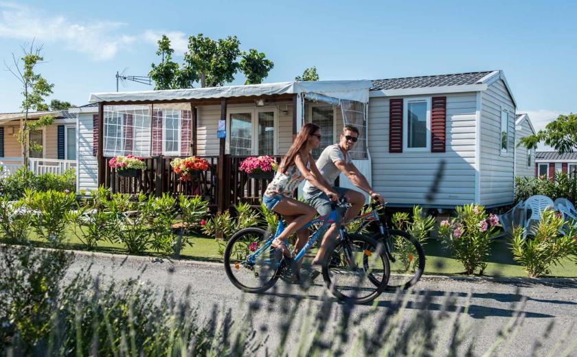 Les magnifiques mobilhomes du camping Siblu Villages Les Sables du midi 2