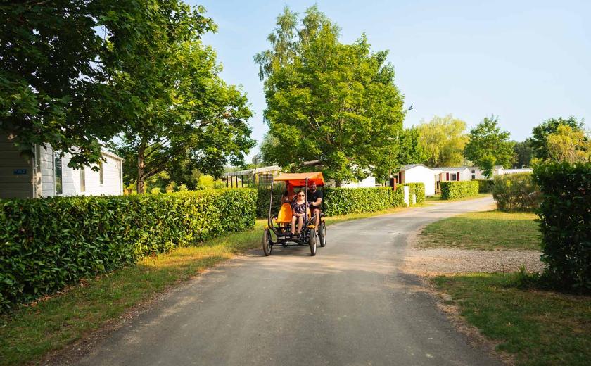 Les parfaites activités à faire en famille au camping Siblu Villages Domaine de Dugny 2