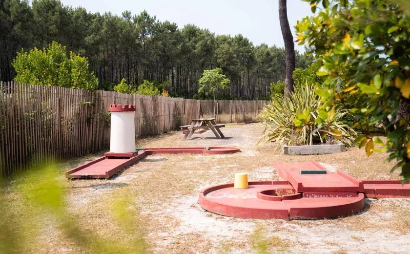 Mini Golf au camping Siblu Villages Les Embruns