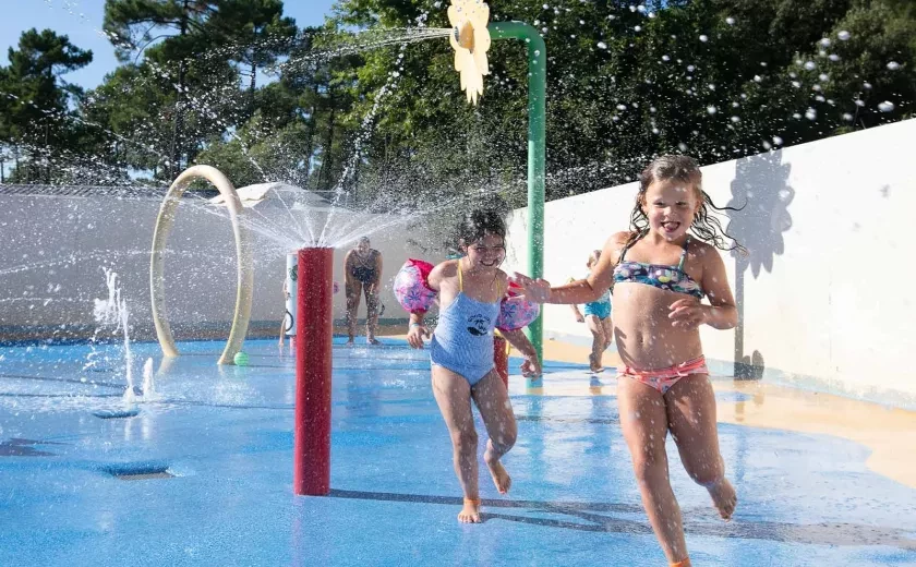 La splashzone au camping Siblu Villages Les Embruns
